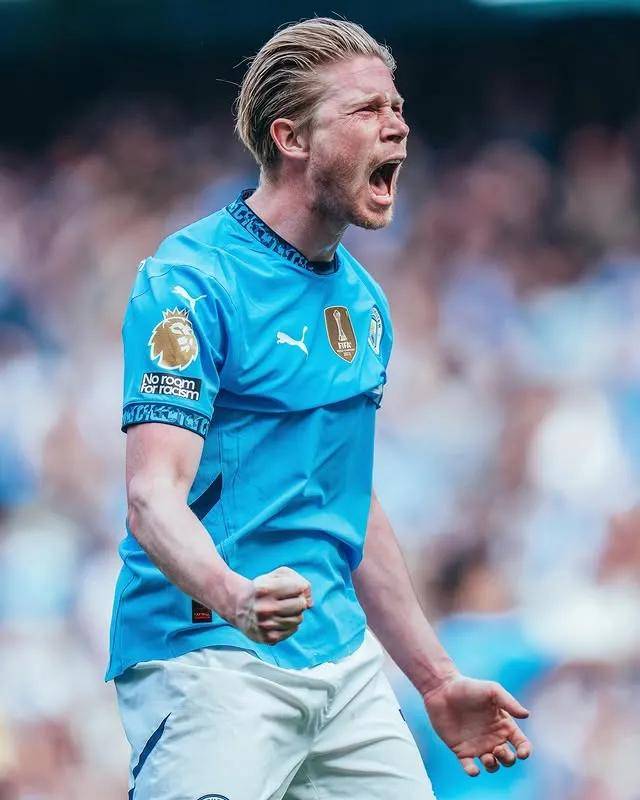 爱游戏体育-德布劳内迎来十二赛季出色发挥，DWG观众热烈欢呼！