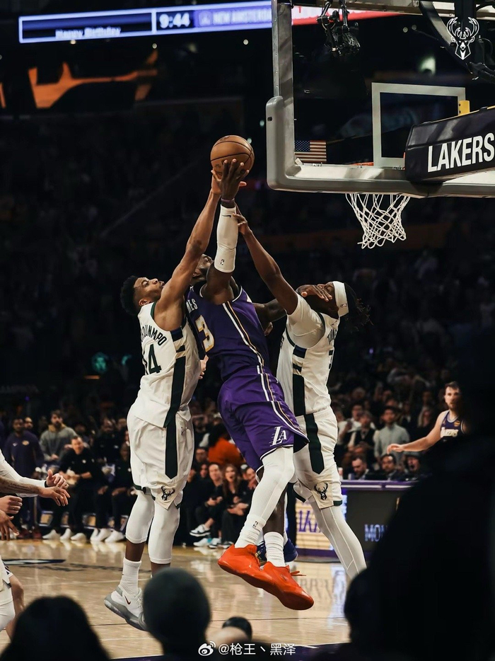 爱游戏- 字母哥扣篮集锦高清 